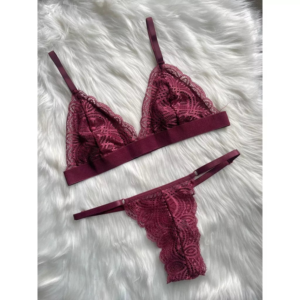 Conjunto De Lingerie Sem Bojo Em Renda E Calcinha Com Regulagem Moda Íntima